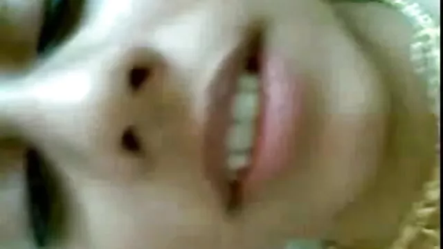 વાદળી આંખો સોનેરી sucks પુરુષ શિશ્ન ઊંડા અને સેક્સ માટે સેકસી વીડીયો બ્લુ પિક્ચર તરસવુ લાળ