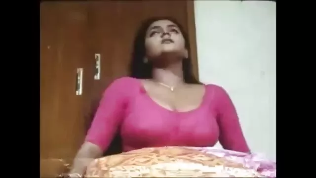 રંગાઈ બીપી સેકસી વીડીયો મશીન પર બેઠા fak