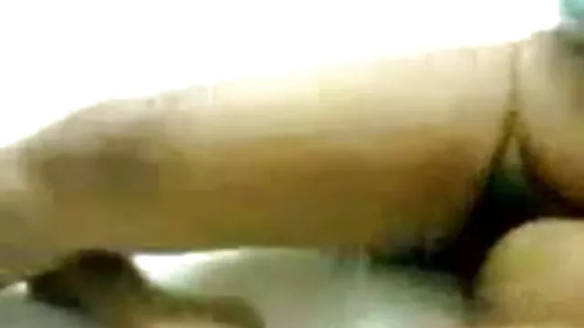 નાજુક સાથે મોટા tits fucks આદિવાસી સેકસી વીડીયા સાથે સેક્સ મશીન પર ઉભા બધા ચોક્કા