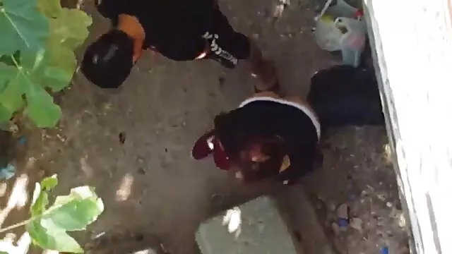 નાજુક છોકરી વ્યક્તિ sucks લોડો ઇંગ્લીશ સેકસી વીડીયા પર બેડ માં બેડરૂમમાં