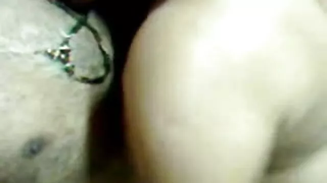 વ્યક્તિ ઓપન સેકસી બીપી વીડીયો fucks કેમેરા સામે સ્થળ પર એક યુવાન સ્ત્રી સાથે થોડો બોબી