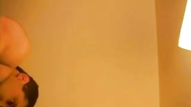 માણસ fucks પાડોશી છોકરી, ટૂંકા સેકસી વીડીયો આપો વાળ સાથે પૈસા માટે