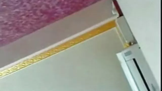 જુવાન એક્સ એક્સ વીડીયો સેકસી ઓરત masturbates સાથે સેક્સ રમકડાં આનંદ, આંખો બંધ
