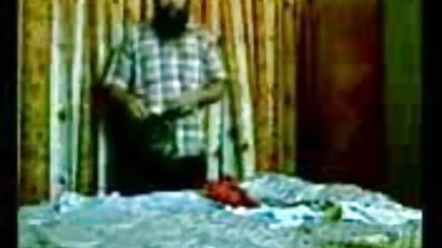 લાલ માણસ fucks ફુલ વીડીયો સેકસી યોનિ ના સોનેરી તેમના ફાજલ સમય માં