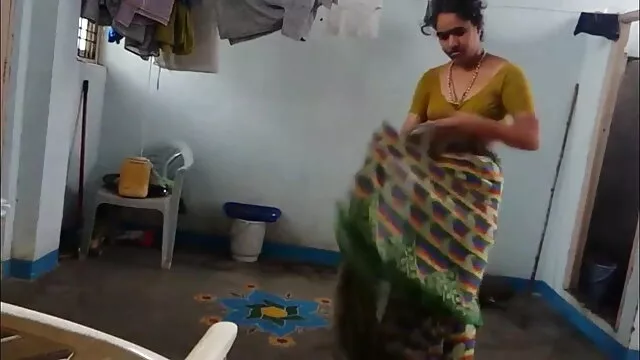 જુવાન ઓરત masturbates લોડો કમ ફળદ્રુપ સની લિયોન સેકસી બીપી વીડીયો એલેપ્પો
