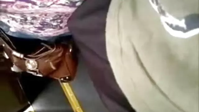 અનુભવી એશિયન મહિલા masturbates અને સેકસી વીડીયો youtube sucks લોડો વાળ વાળુ કર્યા પહેલાં સેક્સ